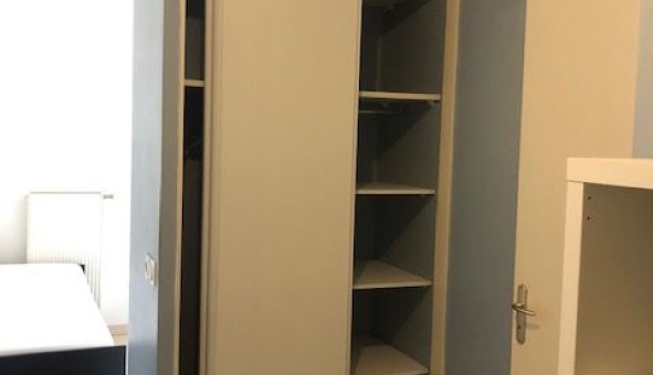 Logement �tudiant Studio &agrave; Vaulx en Velin (69120)