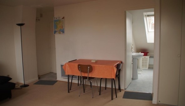 Logement �tudiant Studio &agrave; Vaur�al (95490)
