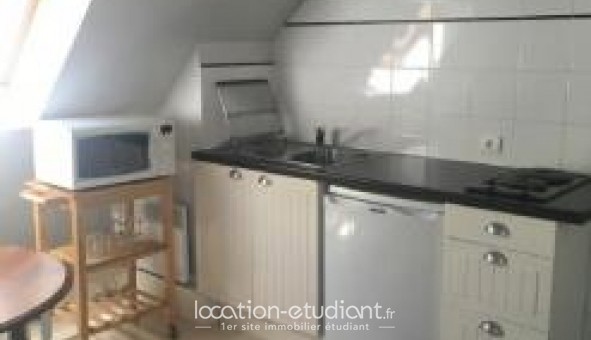 Logement tudiant Studio à Vaux le Pnil (77000)