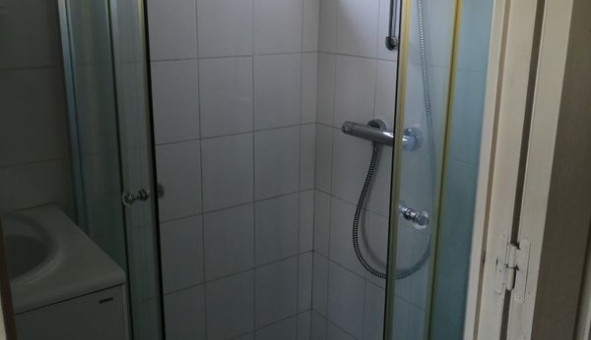Logement étudiant Location Studio Vide Vénissieux (69200)