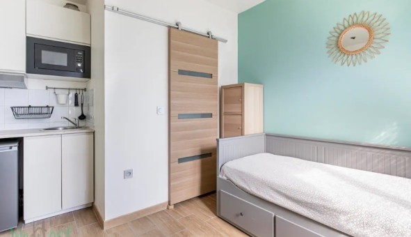 Logement tudiant Location Studio Vide Vnissieux (69200)