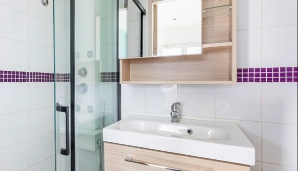 Logement tudiant Studio à Vnissieux (69200)