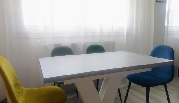 Logement tudiant Studio à Vnissieux (69200)