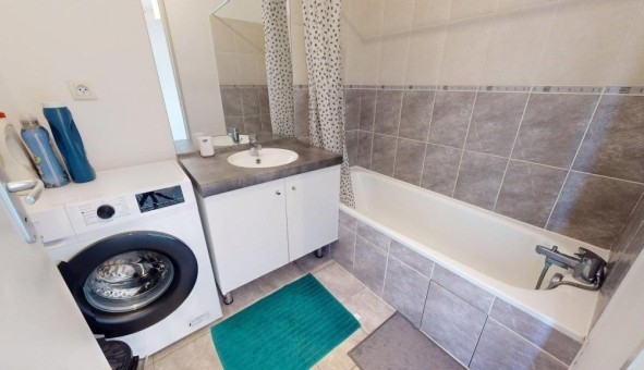 Logement tudiant Studio à Vnissieux (69200)