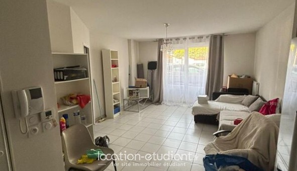 Logement tudiant Studio à Vnissieux (69200)