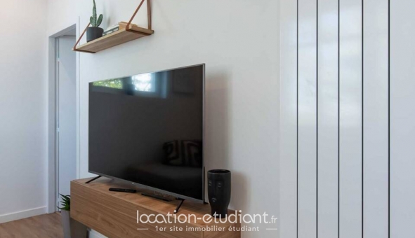 Logement étudiant Studio &agrave; Vénissieux (69200)