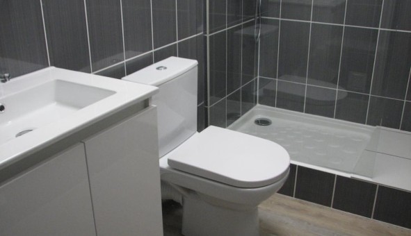 Logement �tudiant Studio &agrave; V�nissieux (69200)