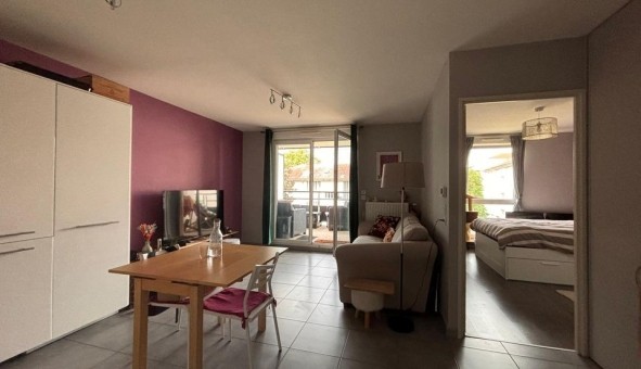Logement �tudiant Studio &agrave; V�nissieux (69200)