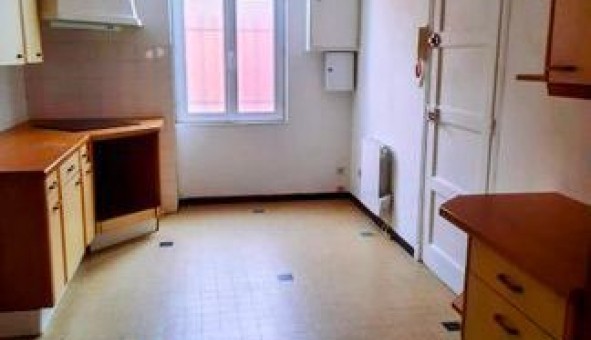 Logement �tudiant Location Studio Vide V�nissieux (69200)