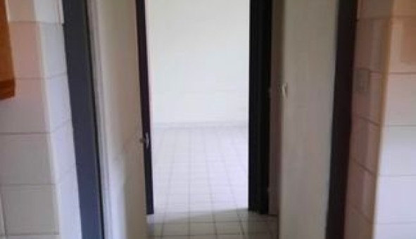 Logement �tudiant Studio &agrave; V�nissieux (69200)