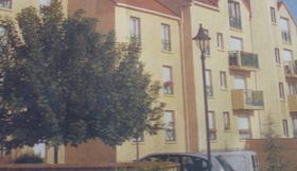 Logement tudiant Studio à Verneuil sur Seine (78480)