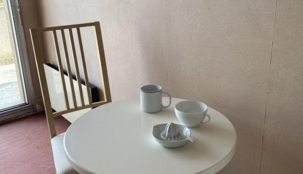 Logement tudiant Studio à Verrires le Buisson (91370)
