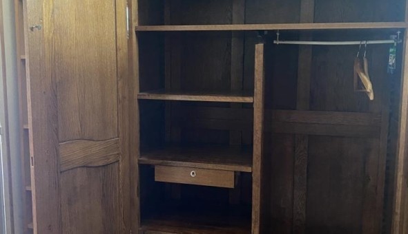 Logement tudiant Studio à Verrires le Buisson (91370)