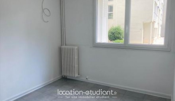 Logement tudiant Studio à Versailles (78000)