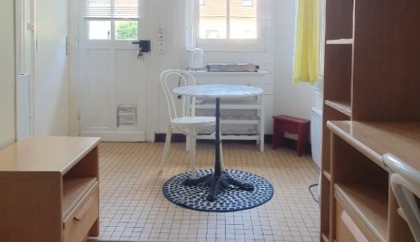 Logement tudiant Studio à Versailles (78000)