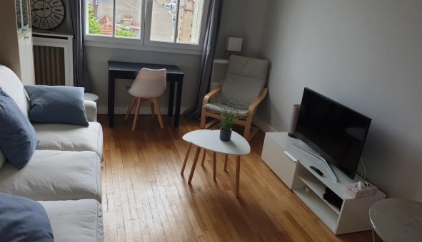 Logement tudiant Location Studio Vide Versailles (78000)