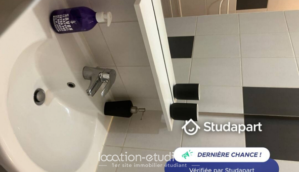 Logement tudiant Studio à Versailles (78000)