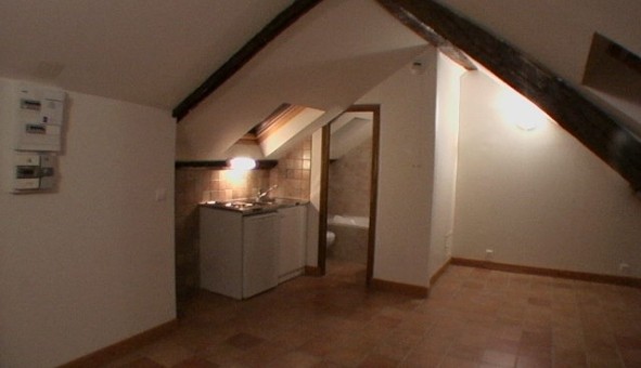 Logement tudiant Location Studio Vide Versailles (78000)