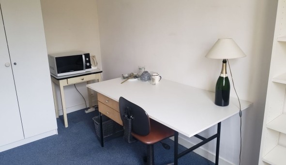 Logement �tudiant Studio &agrave; Versailles (78000)