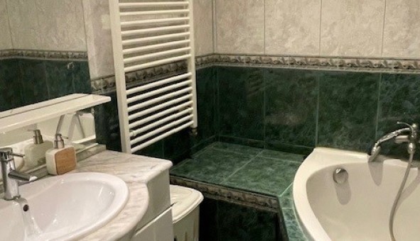 Logement �tudiant Studio &agrave; Ville d'Avray (92410)