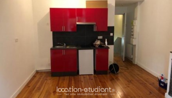 Logement tudiant Studio à Villefranche sur Sane (69400)