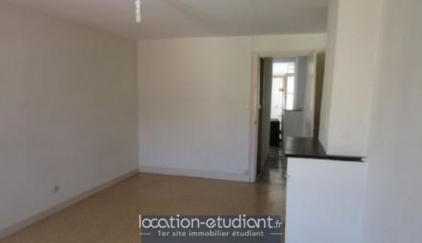 Logement tudiant Studio à Villefranche sur Sane (69400)