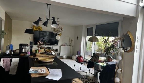 Logement tudiant Location Studio Vide Villejuif (94800)