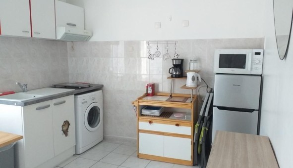 Logement tudiant Location Studio Vide Villejuif (94800)