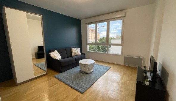 Logement tudiant Location Studio Vide Villejuif (94800)