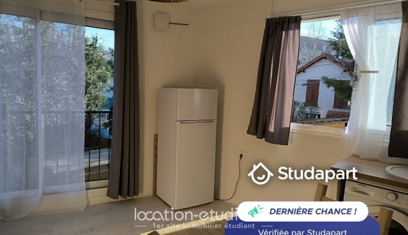 Logement étudiant Studio &agrave; Villejuif (94800)