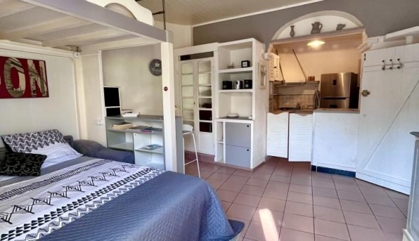 Logement tudiant Location Studio Vide Villeneuve Loubet (06270)