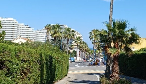 Logement �tudiant Studio &agrave; Villeneuve Loubet (06270)