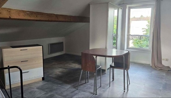 Logement tudiant Location Studio Vide Villeneuve Saint Georges (94190)