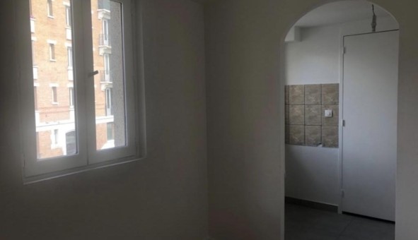 Logement �tudiant Studio &agrave; Villeneuve Saint Georges (94190)