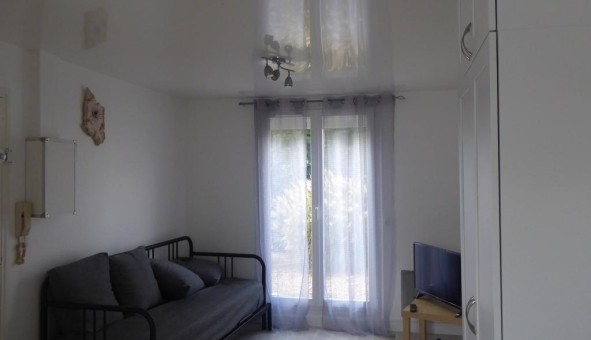 Logement tudiant Location Studio Vide Villepinte (93420)