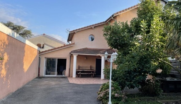 Logement tudiant Studio à Villeurbanne (69100)
