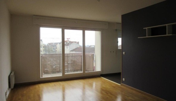 Logement tudiant Location Studio Vide Villiers sur Marne (94350)