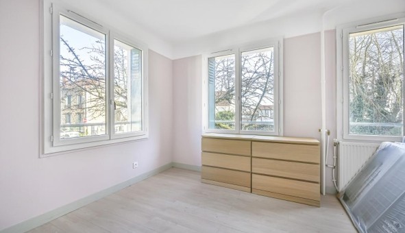 Logement tudiant Location Studio Vide Viry Chtillon (91170)