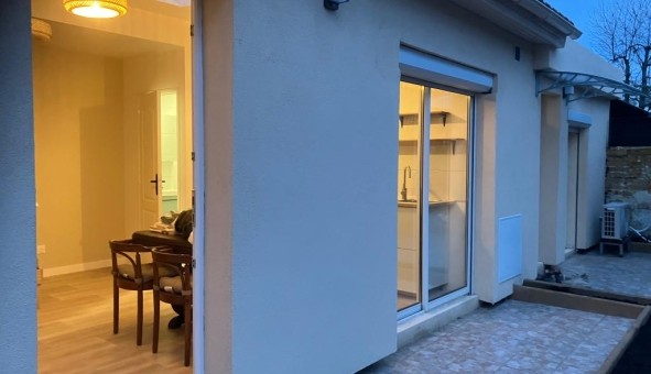 Logement �tudiant Studio &agrave; Vitry sur Seine (94400)