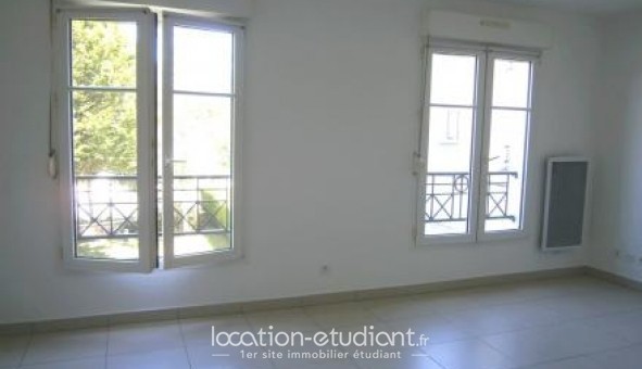 Logement tudiant Studio à Voisins le Bretonneux (78960)