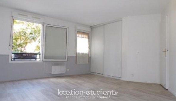 Logement tudiant Studio à Voisins le Bretonneux (78960)