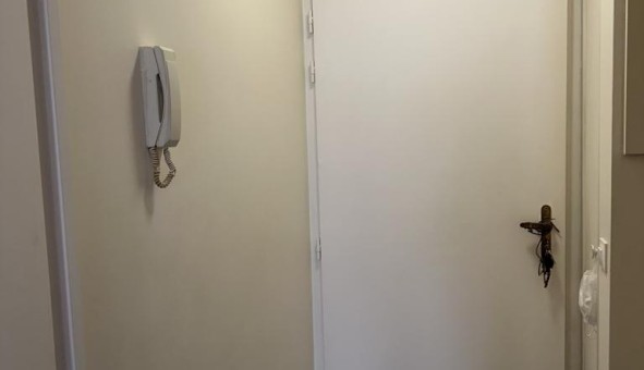 Logement tudiant Studio à Voisins le Bretonneux (78960)