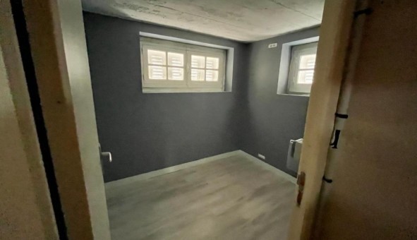 Logement tudiant T1 à Ambrires les Valles (53300)