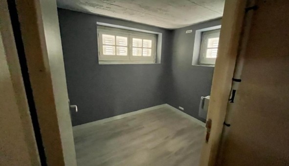 Logement tudiant T1 à Ambrires les Valles (53300)
