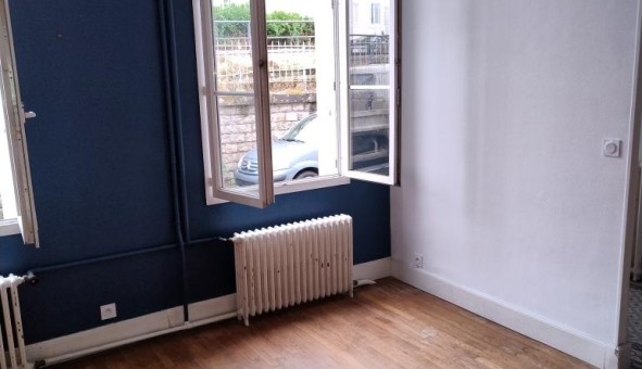 Logement tudiant T1 à Antran (86100)