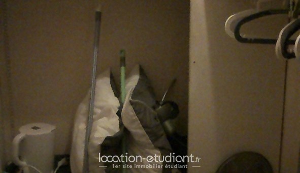 Logement étudiant Studio &agrave; Bordeaux (33300)