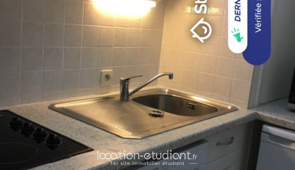 Logement étudiant Studio &agrave; Courbevoie (92400)