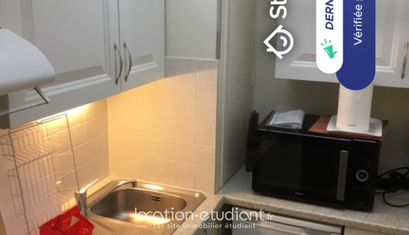 Logement étudiant Studio &agrave; Courbevoie (92400)