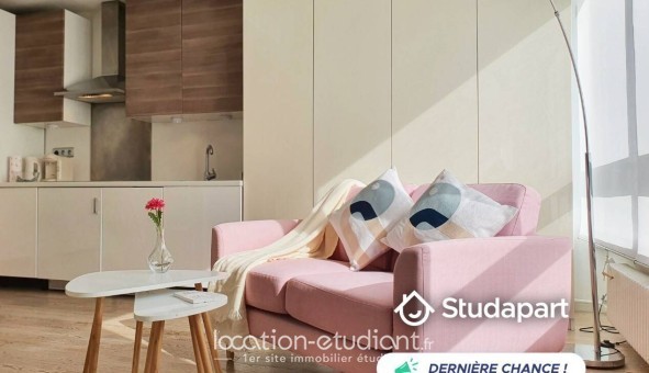 Logement étudiant Studio &agrave; Courbevoie (92400)