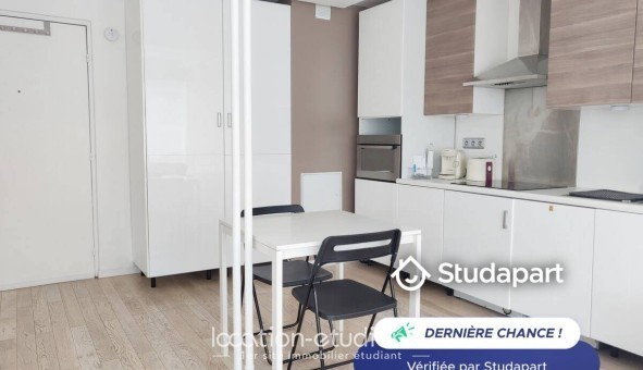Logement étudiant Studio &agrave; Courbevoie (92400)